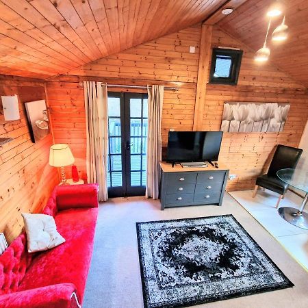 Villa Otter 4 Hot Tub - Huntersmoon-Warminster-Bath-Salisbury Extérieur photo