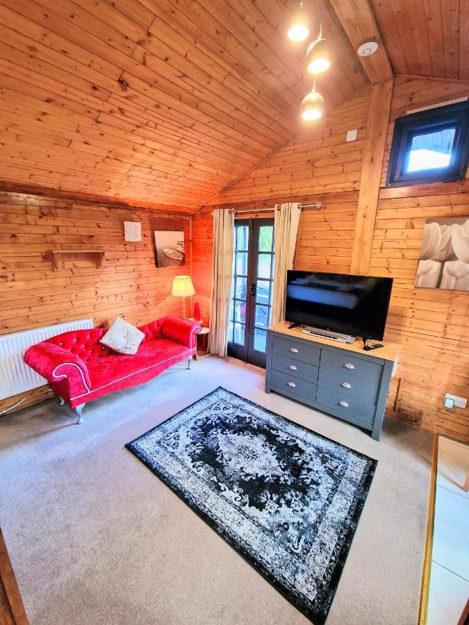 Villa Otter 4 Hot Tub - Huntersmoon-Warminster-Bath-Salisbury Extérieur photo