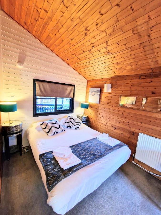 Villa Otter 4 Hot Tub - Huntersmoon-Warminster-Bath-Salisbury Extérieur photo