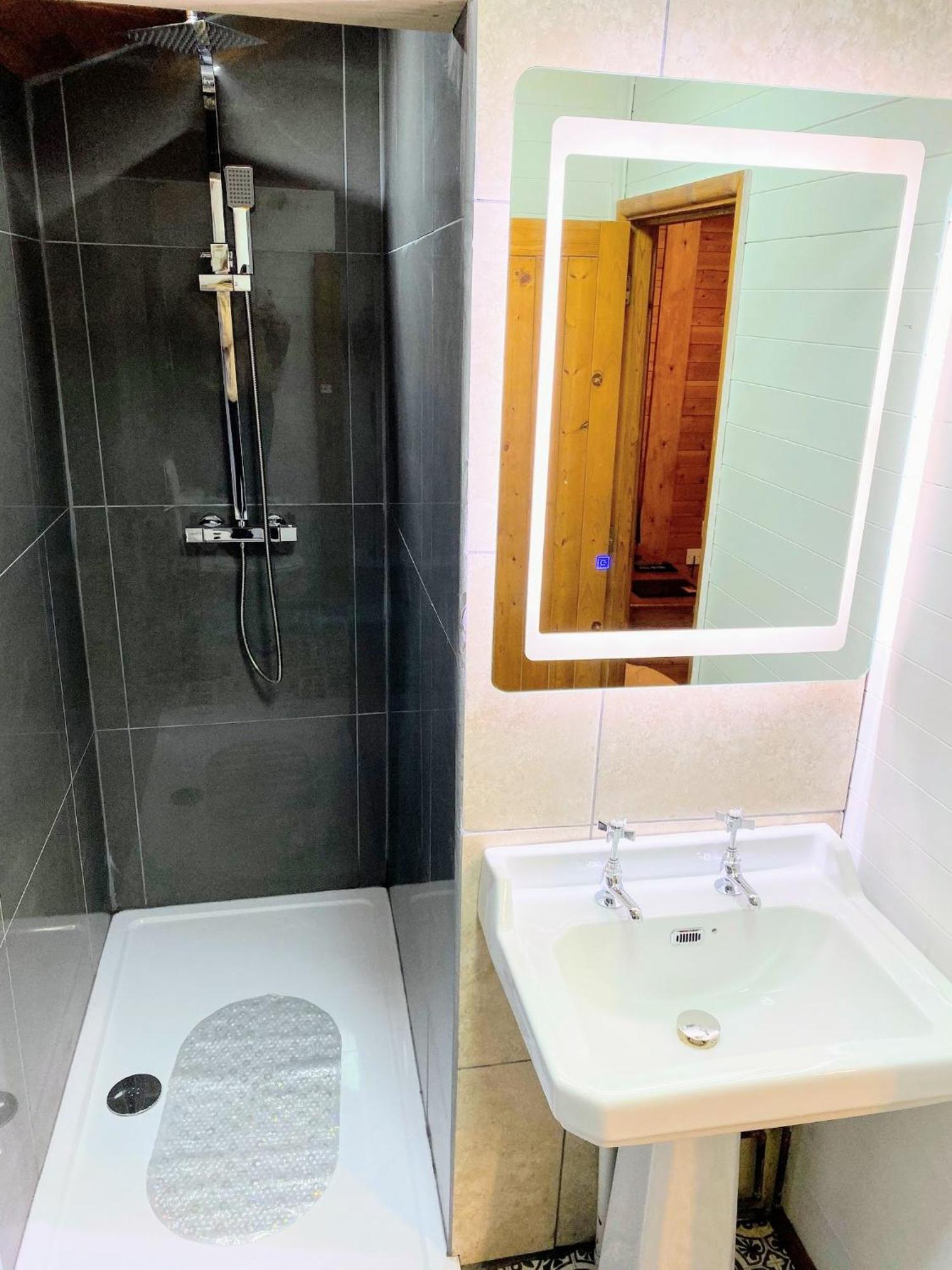 Villa Otter 4 Hot Tub - Huntersmoon-Warminster-Bath-Salisbury Extérieur photo